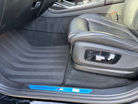 BMW X7 XDRIVE40D M SPORT MHEV 10