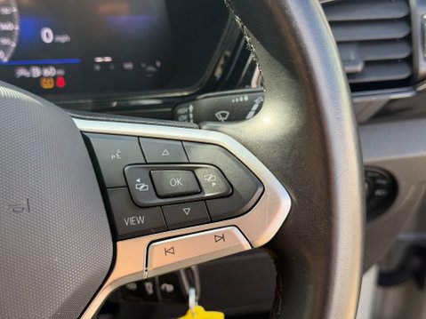 Volkswagen T-Cross BLACK EDITION TSI 13