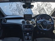 Mercedes-Benz CLA Class CLA 200 D AMG LINE 17