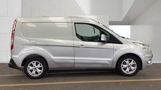 Ford Transit Connect SWB L1H1 Low Roof Limited 200 Air Con Alloys Sensors EURO 6 NO VAT 3