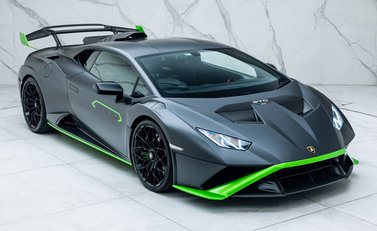 Lamborghini Huracan STO 8