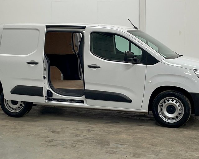 Vauxhall Combo VAUXHALL COMBO CARGO 2300 1.5 Turbo D 100ps L2H1 Prime Van