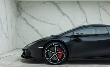 Lamborghini Huracan LP 640-4 EVO 34