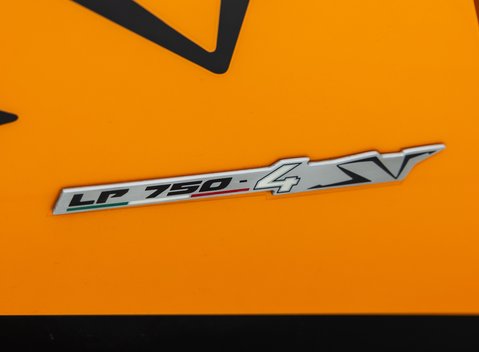 Lamborghini Aventador SV LP 750-4 40