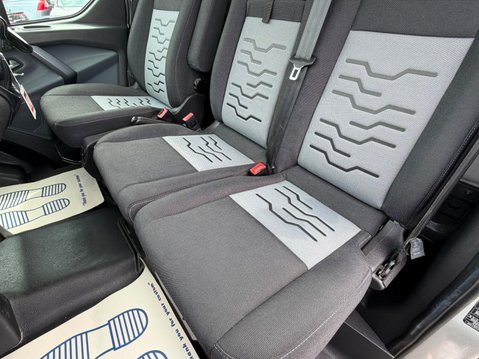 Ford Transit Custom 2.0 TDCi 270 Limited Panel Van 5dr Diesel Manual L1 H1 (157 g/km, 128 bhp) 29