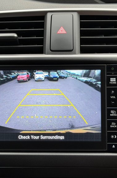 Honda Civic I-VTEC SE PLUS NAVI AUTOMATIC - ONE LADY OWNER - REVERSE CAMERA 