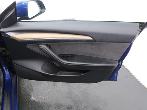 Tesla Model 3 Standard Range Plus Auto RWD 4dr 16