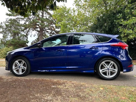 Ford Focus ZETEC S 9