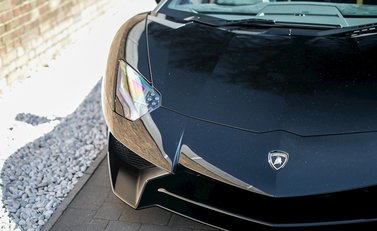 Lamborghini Aventador SV LP750-4 Roadster 30