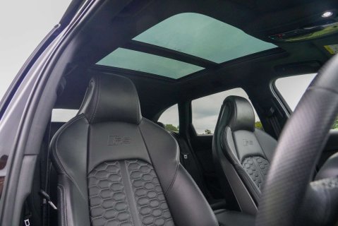 Audi RS4 Carbon Black 10