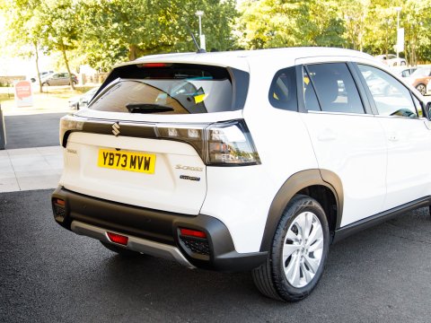 2023 Suzuki s-cross thumbnail 9