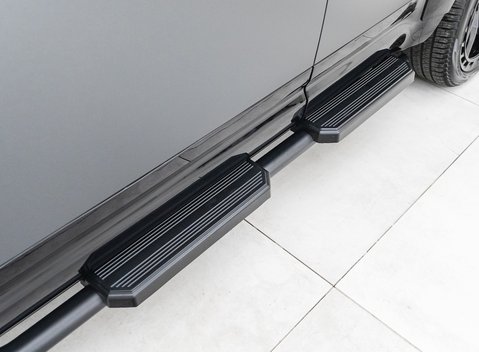 Land Rover Defender 110 V8 P525 URBAN XRS 45