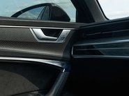 Audi RS6 Carbon Black Urban 24