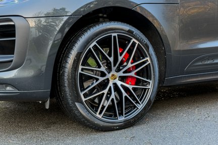 Porsche Macan GTS PDK 8