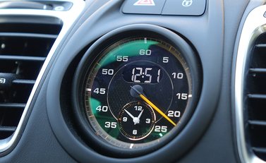 Porsche Cayman GT4 4