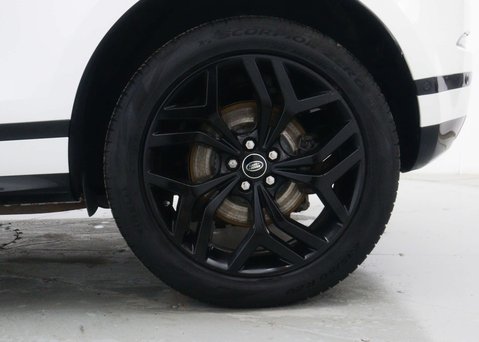 Land Rover Range Rover Evoque 1.5 Range Rover Evoque R-Dynamic HSE P300e Auto 4WD 5dr 17
