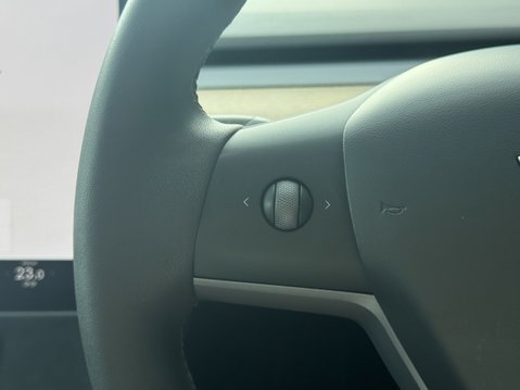 Tesla Model Y (Dual Motor) Long Range SUV 5dr Electric Auto 4WDE (384 bhp) 13