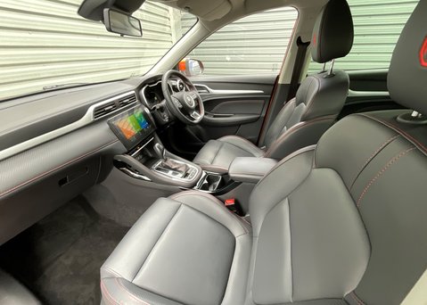 MG ZS 1.0 T-GDI EXCLUSIVE AUTO 11