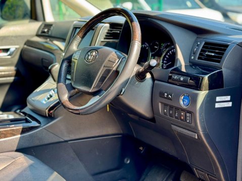 Toyota Vellfire Hybrid ZR G Edition 40