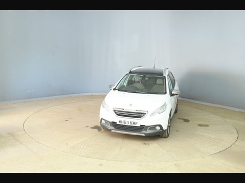Peugeot 2008 E-HDI FELINE 3