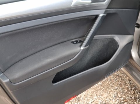Volkswagen Golf MATCH EDITION TDI BMT DSG 33