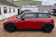 Mini Hatch COOPER.. 8 SERVICES... SAT NAV..DAB.CRUISE CONTROL.. £20:00 R/TAX 10