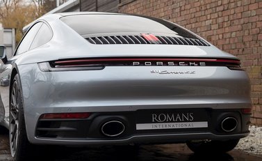 Porsche 911 Carrera 4S (992) 25