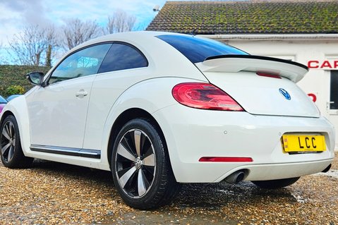 Volkswagen Beetle AUTOMATIC.. 5 SERVICES! CRUISE CONTROL..DAB RADIO..STUNNING CAR! 13