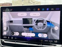 Volkswagen Tiguan 1.5 Tiguan Life TSi PHEV Semi-Auto 5dr 37