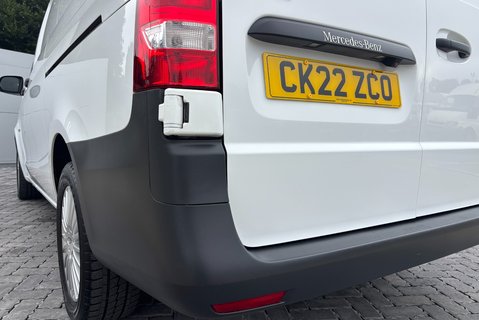 Mercedes-Benz Vito 114 Progressive L2 Panel Van - Air Con / Rear Camera 25