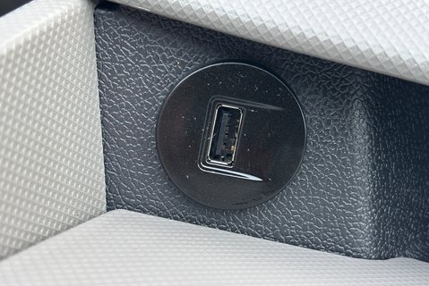 Vauxhall Movano F3500 L3 H1 Double Cab Dropside Truck with Tail Lift - Air Con 27