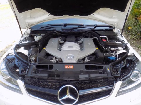 Mercedes-Benz C Class 6.3 C63 V8 AMG Edition (457bhp) 4