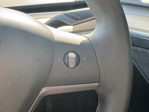 Tesla Model Y SUV 5dr Electric Auto RWD (346 ps) 16