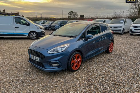 Ford Fiesta SWB L1H1 Low Roof Sport Air Con Alloys Nav EURO 6 NO VAT