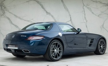 Mercedes-Benz SLS AMG 3
