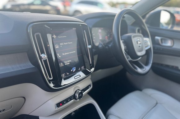 Volvo XC40 2.0 T4 INSCRIPTION PRO AUTO PETROL 38