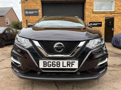 Nissan Qashqai 1.3 DIG-T N-Connecta SUV 5dr Petrol Manual 9