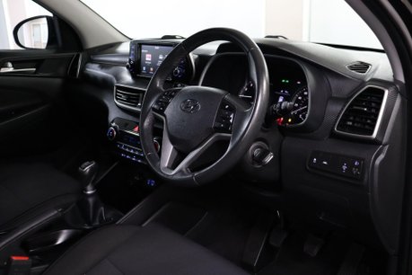 Hyundai TUCSON GDI S CONNECT 5