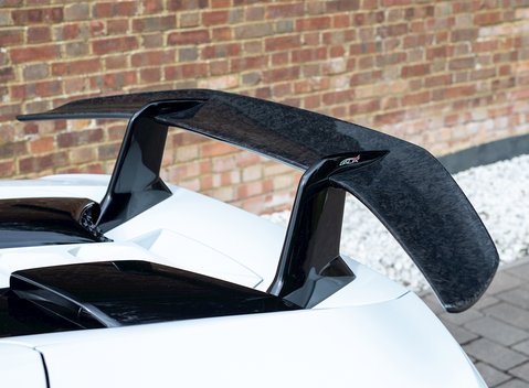 Lamborghini Huracan Spyder LP640-4 Performante 26