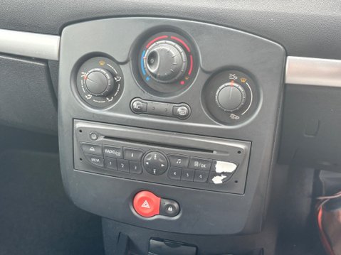 Renault Clio 1.2 TCe Dynamique Euro 4 5dr 13