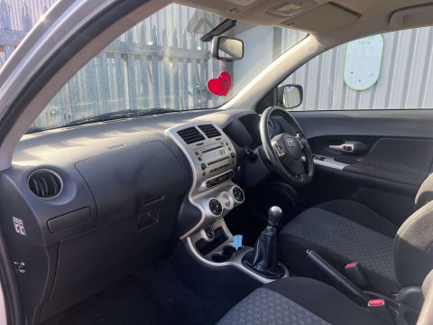 Toyota Urbancruiser 1.4 Urban Cruiser D-4D 4WD 5dr 3