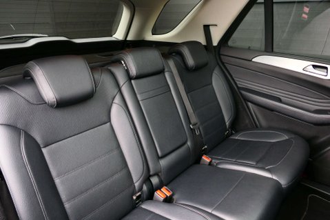 Mercedes-Benz GLE 2.1 GLE 250 D 4Matic AMG Line Premium Auto 4WD 5dr 30