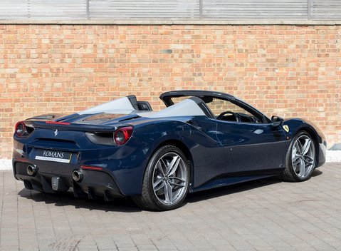 Ferrari 488 Spider 7