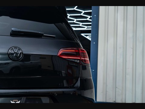 Volkswagen Golf 2.0 Golf R TSi Semi-Auto 4WD 5dr 26