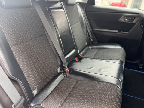 Toyota Auris 1.8 VVT-h Excel CVT Euro 5 (s/s) 5dr 12