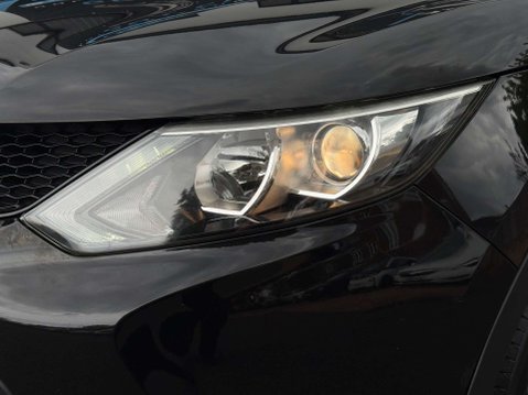 Nissan Qashqai 1.5 dCi Acenta Premium SUV 5dr Diesel Manual 2WD Euro 5 (s/s) (110 ps) 14