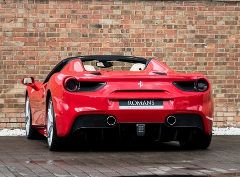 Ferrari 488 Spider 3