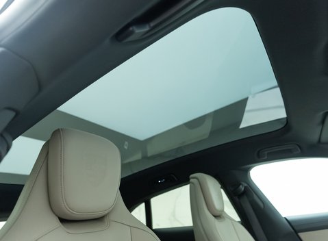 Porsche Taycan 4S Cross Turismo 13