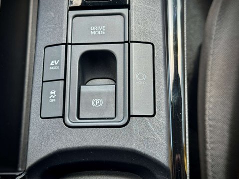 Toyota Prius 1.8 VVT-h Excel Hatchback 5dr Petrol Hybrid CVT Euro 6 (s/s) (122 ps) 64
