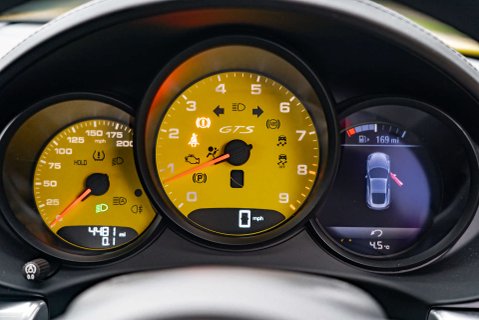 Porsche 718 Cayman GTS 13